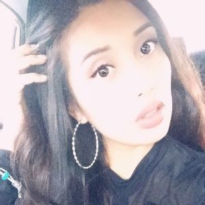 Meet your Posher, Katia